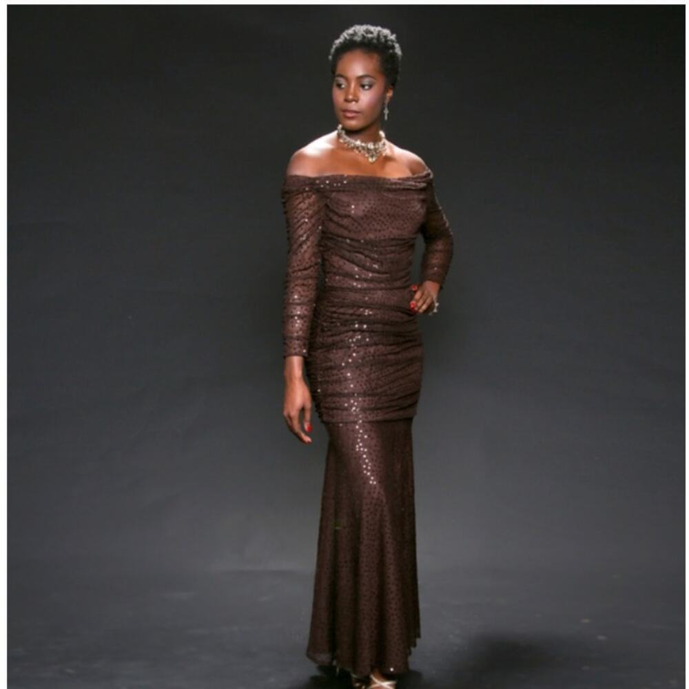 Tadashi Shoji Gown Womens Size M Ruched All Over Sequin Sheer Long Sleeves Lined